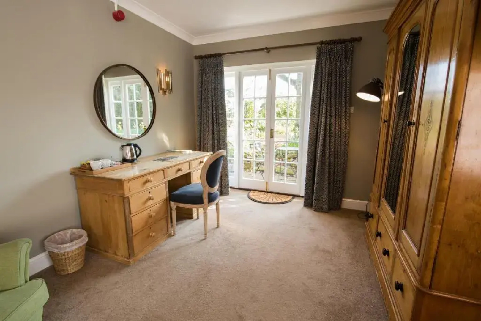 The Farmhouse at Redcoats Restaurant & Hotel