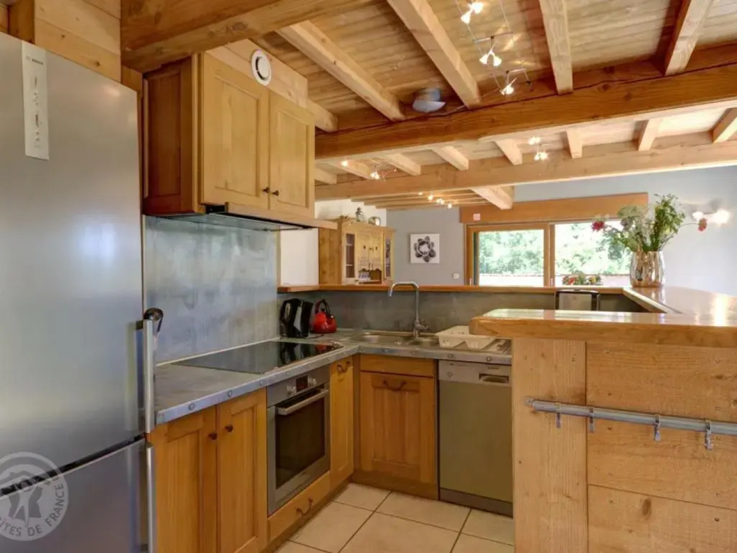 Gîte Croizet-sur-Gand, 7 pièces, 12 personnes - FR-1-496-25