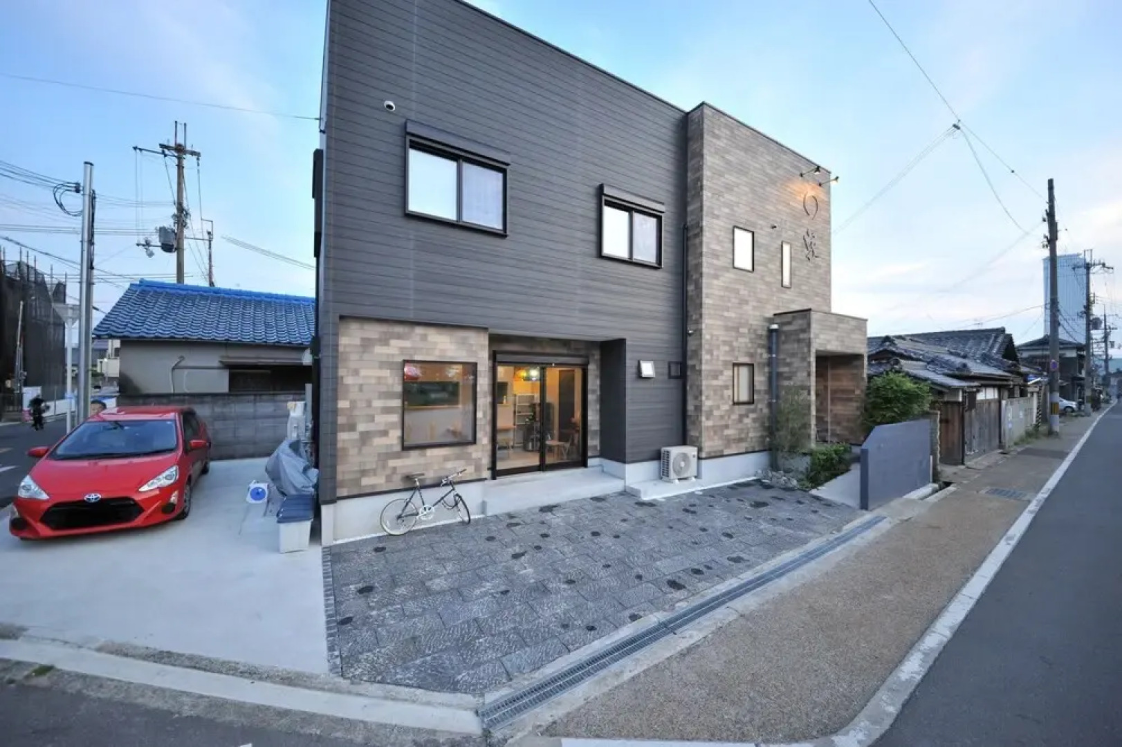 MARUYA Private Condominium