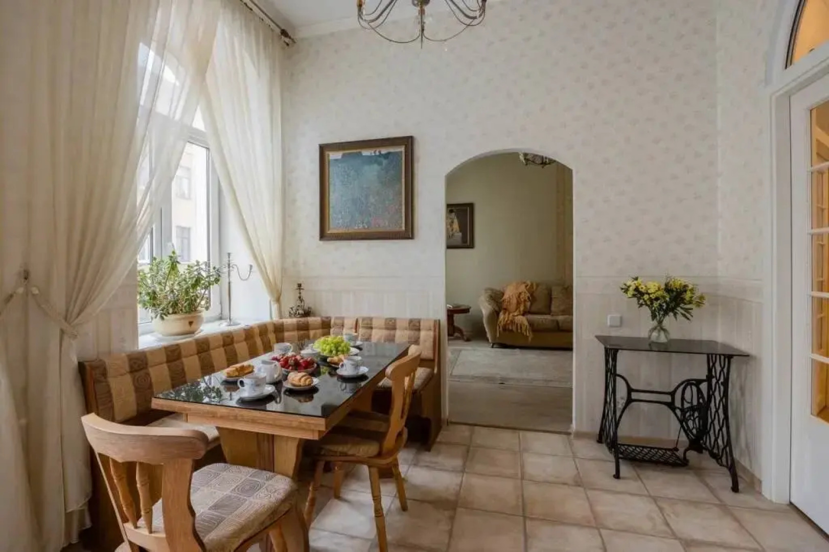 Бридж Таун Отель