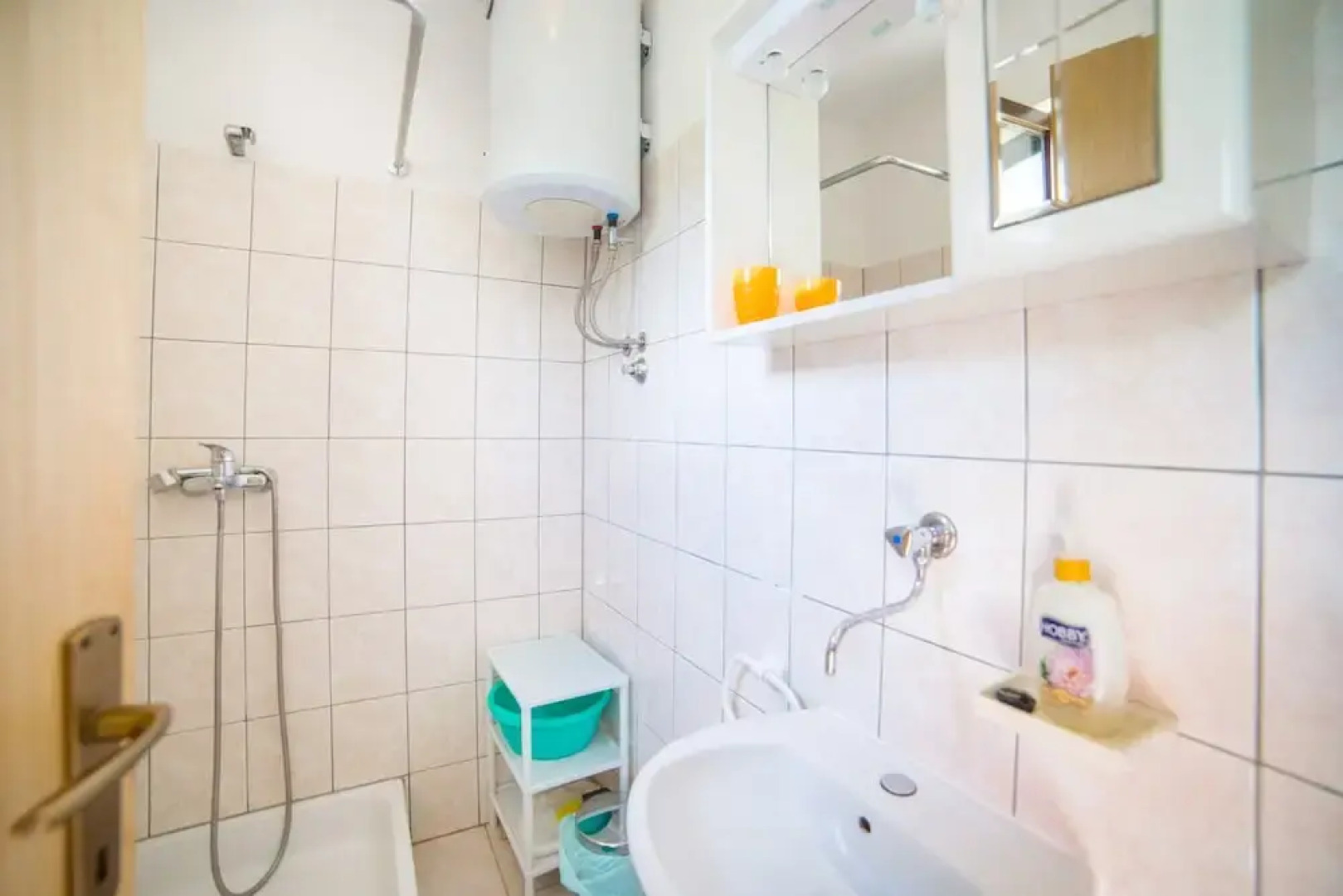 Apt Next to the Beach w Balcony and sea View