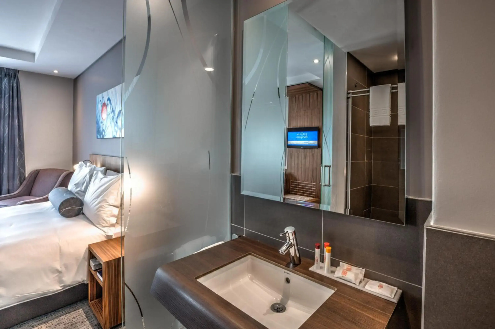 City Lodge Hotel Waterfall City