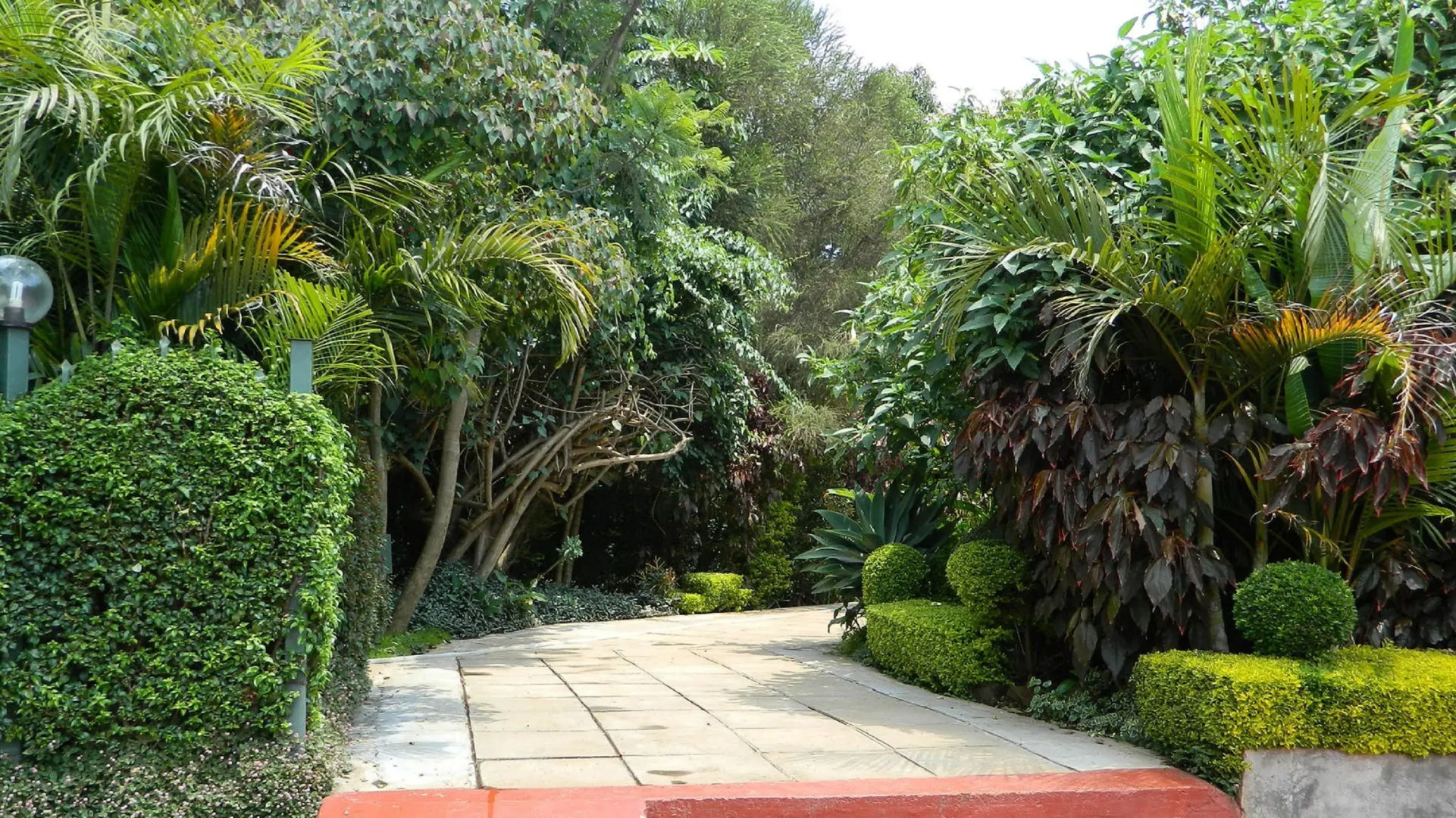 The Noble Hotel and Conference Center