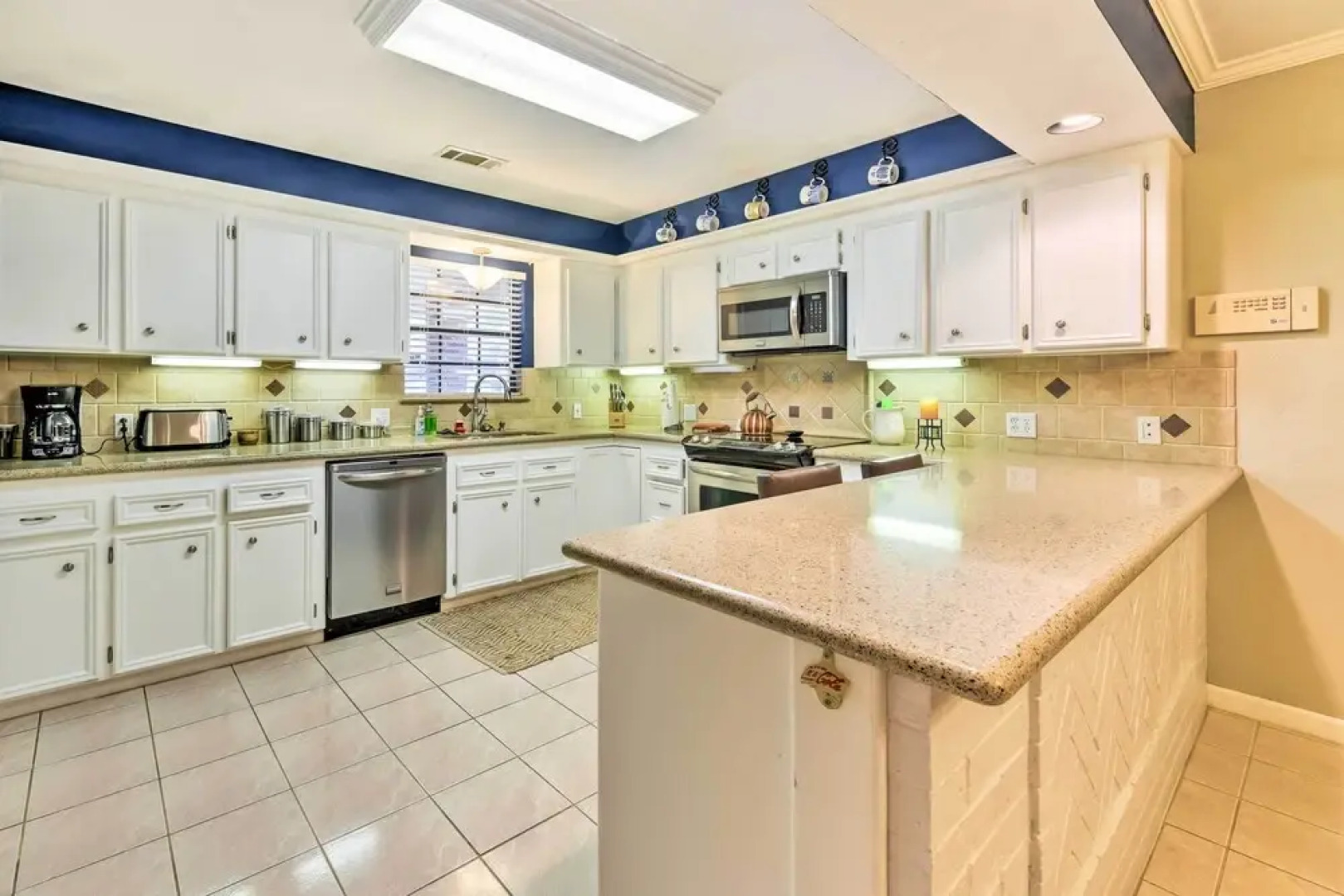 Quiet Lake Conroe Townhome w/ 2 Boat Slips!