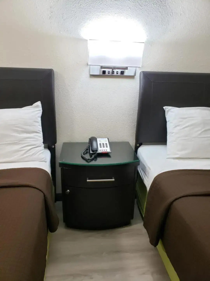 Value Inn & Suites