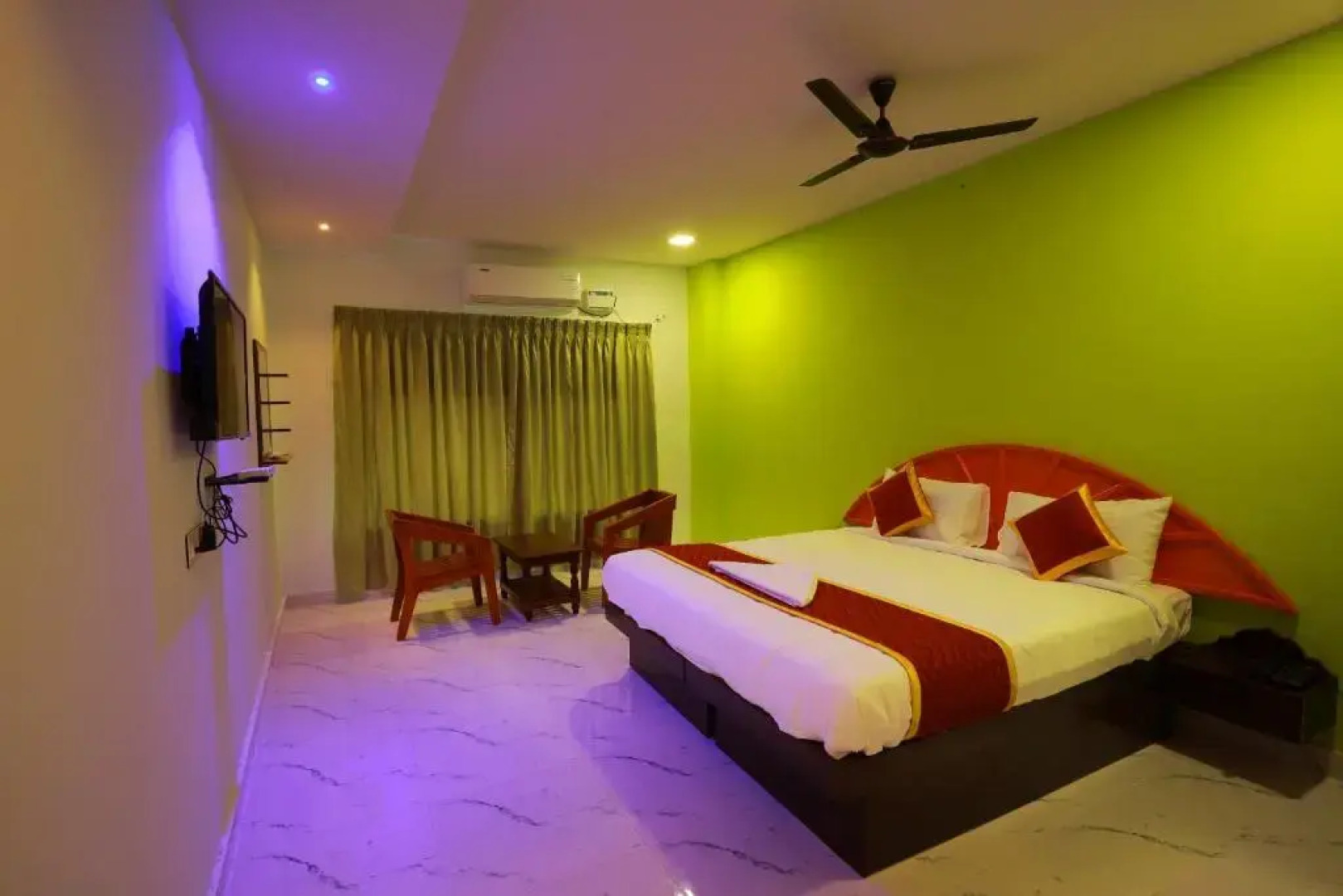 Hotel Rajeswari International