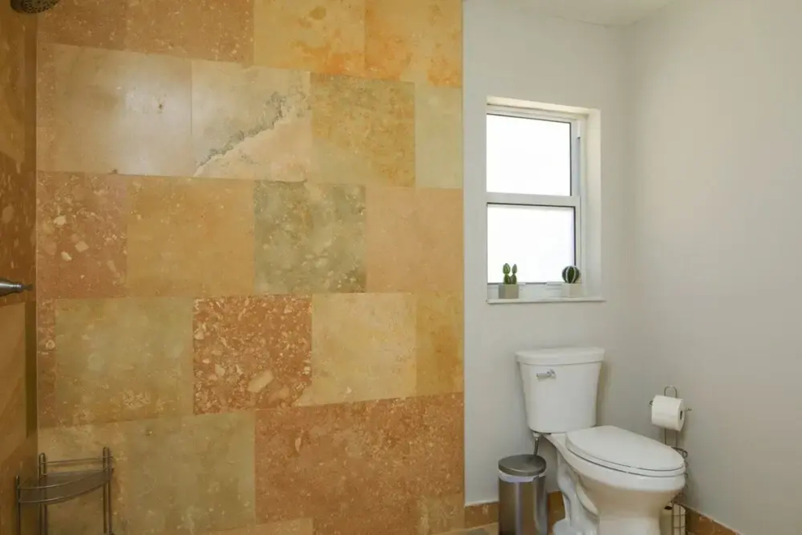 Golfview - Short Term Rental Certified by Weston. Private & Sanitized, Perfect for Social Distancing & Working From Home. Self Check-in. Private Pool, Pet Friendly. Super-host Support