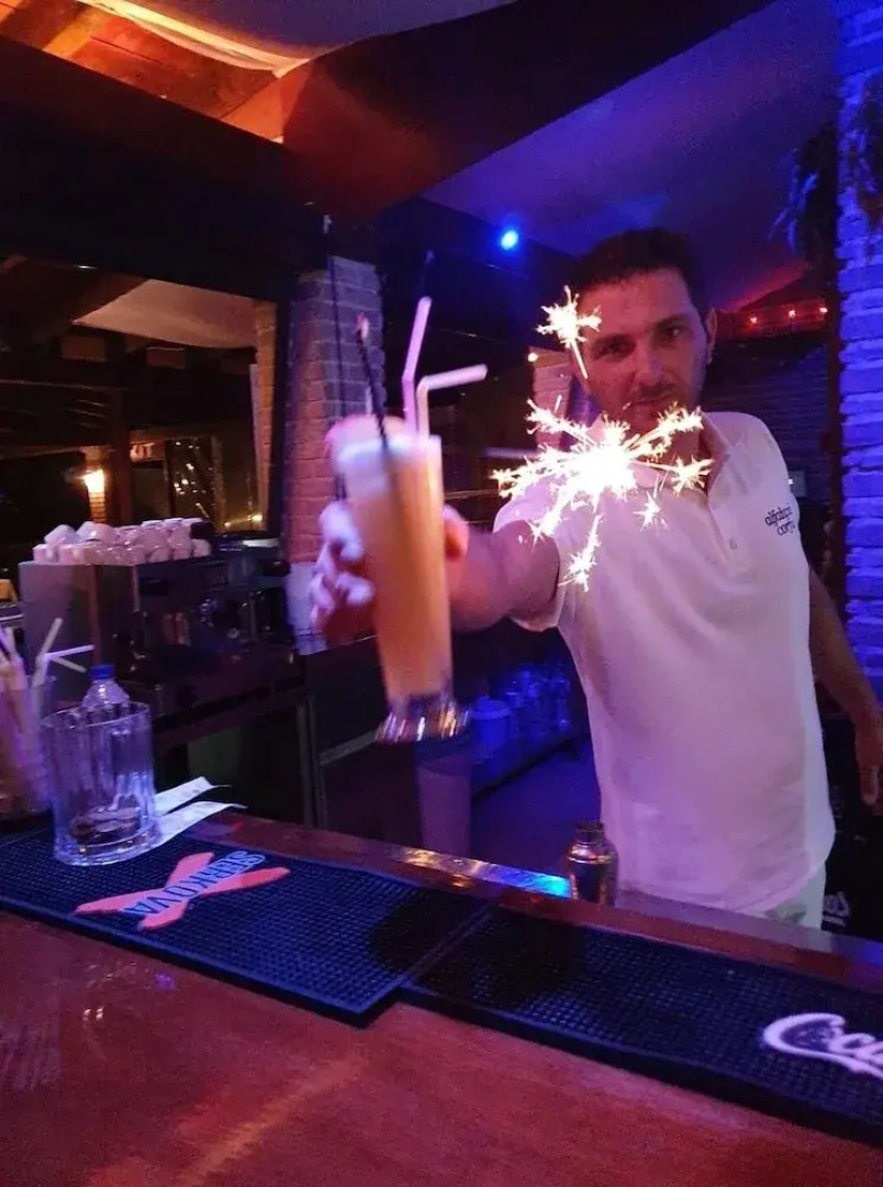 Villa Amorossa Beachfront 3 Bedroom in Roda