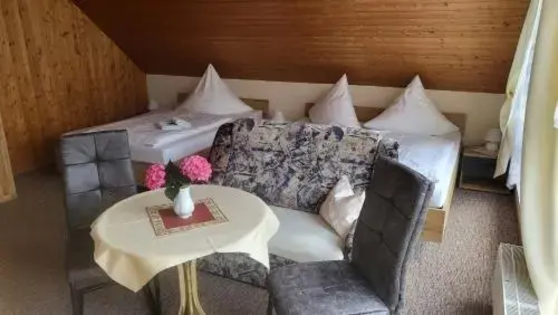 Herberge zur Engelwiese & Pension Gerlach