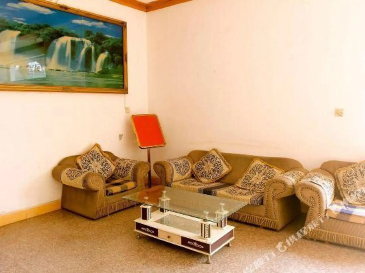 Shayang Xianghecun Inn