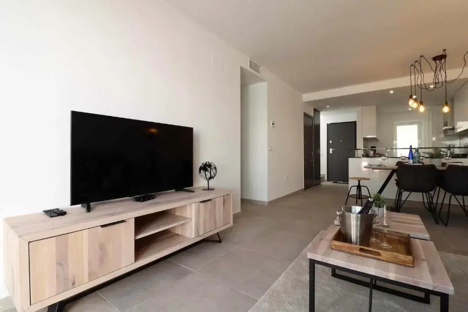 Marysol apartamento de lujo balcón azotea piscina comun a la playa