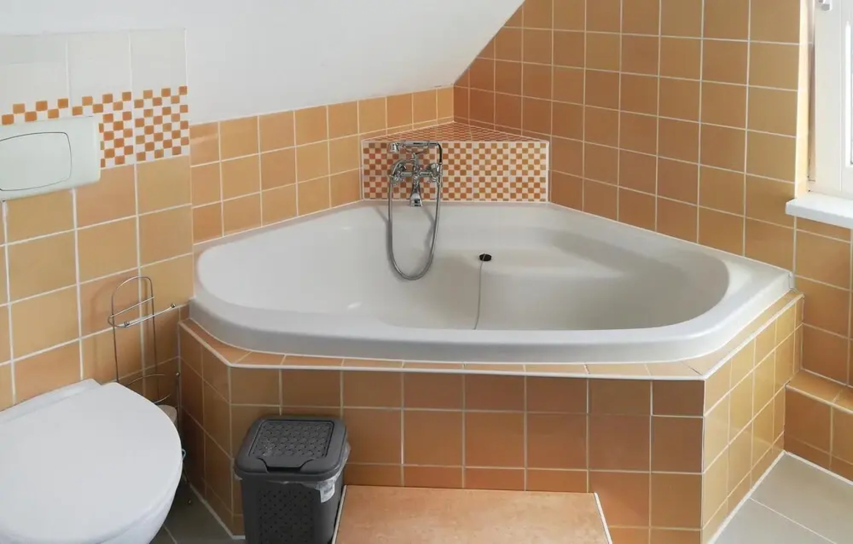 Stunning Home in Zeewolde With 4 Bedrooms, Wifi and Outdoor Swimming Pool