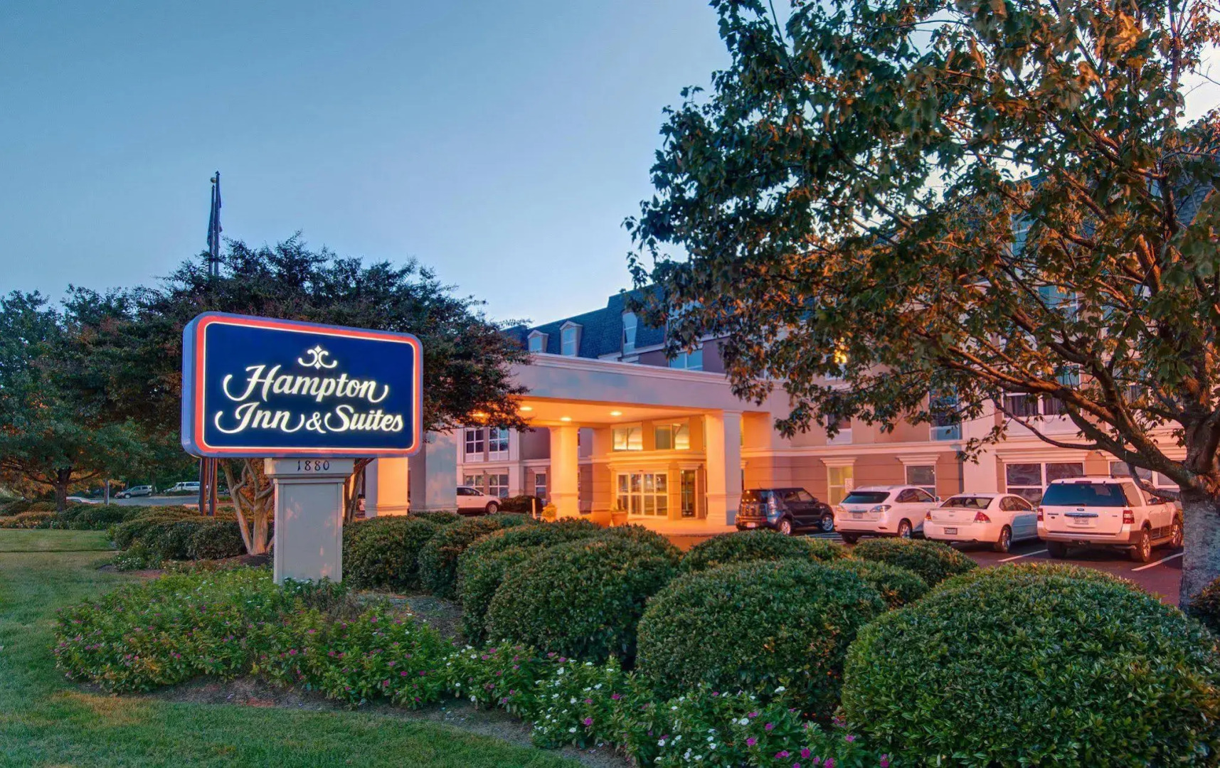 Hampton Inn & Suites Williamsburg-Richmond Rd.