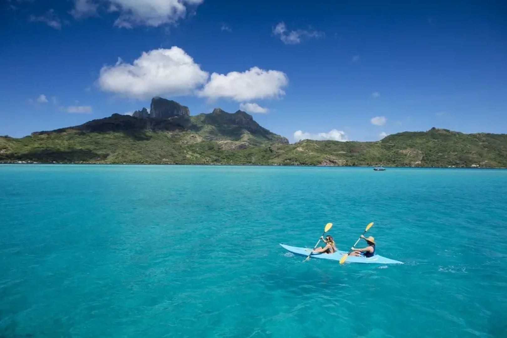 Haumana Cruises - Bora-Bora to Taha'a (Monday to Thursday)