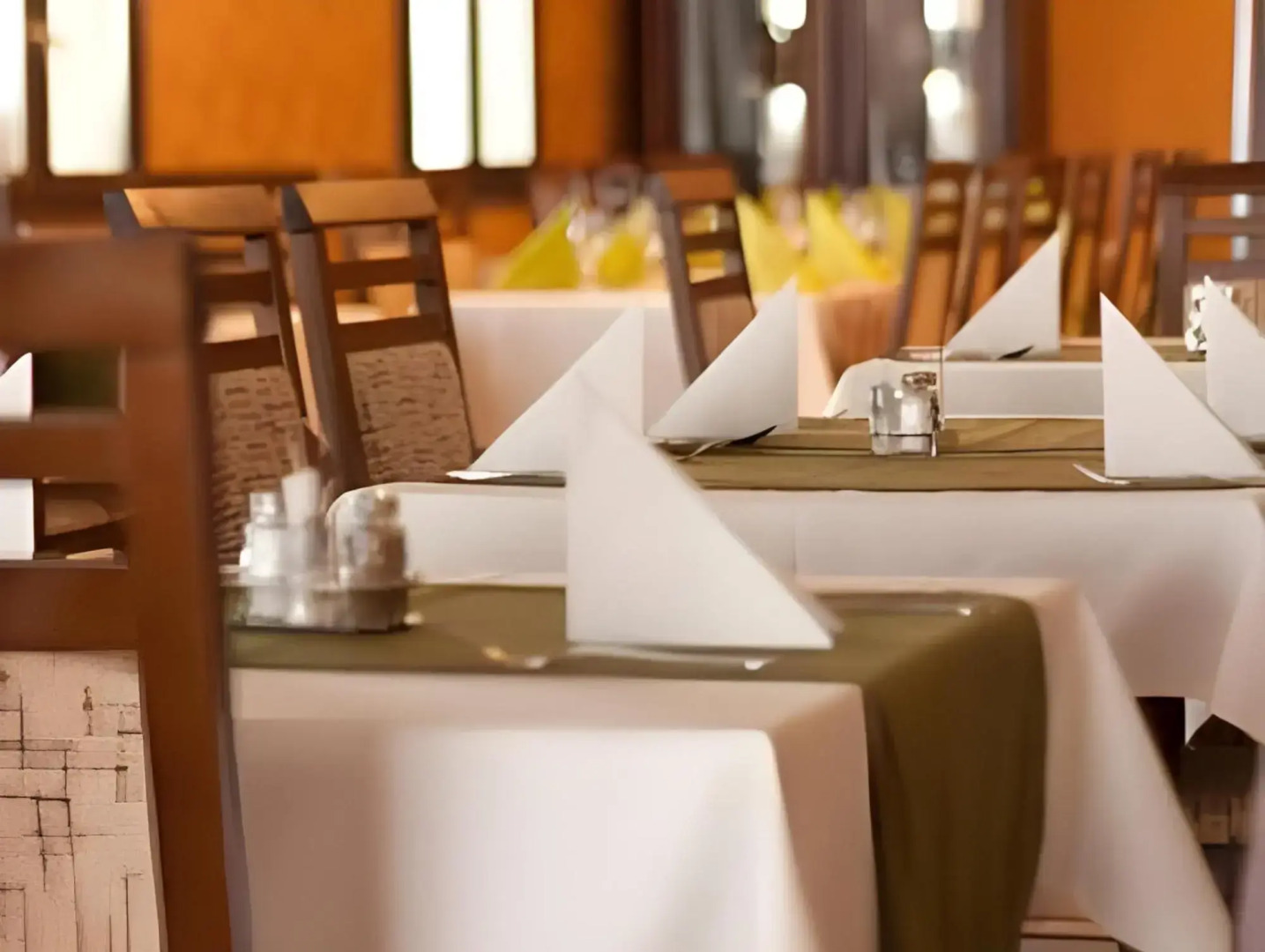 Central Borhaz Etterem Es Panzio