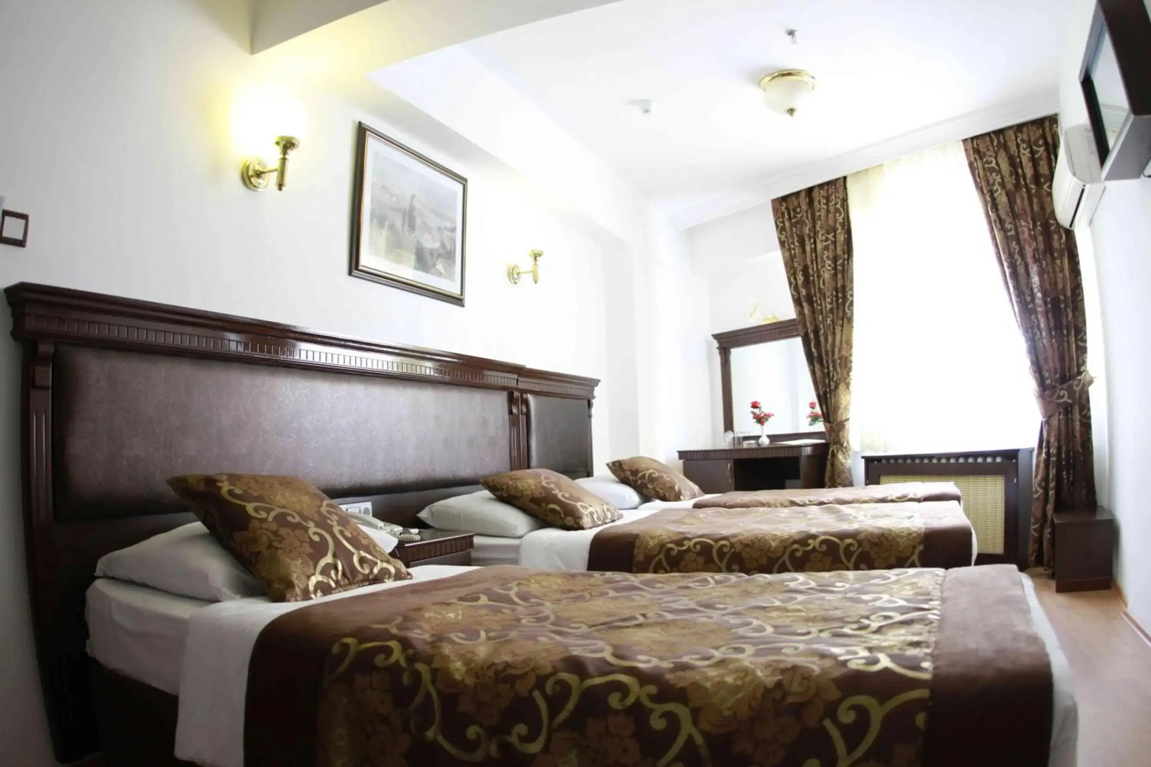 Kuran Hotel International