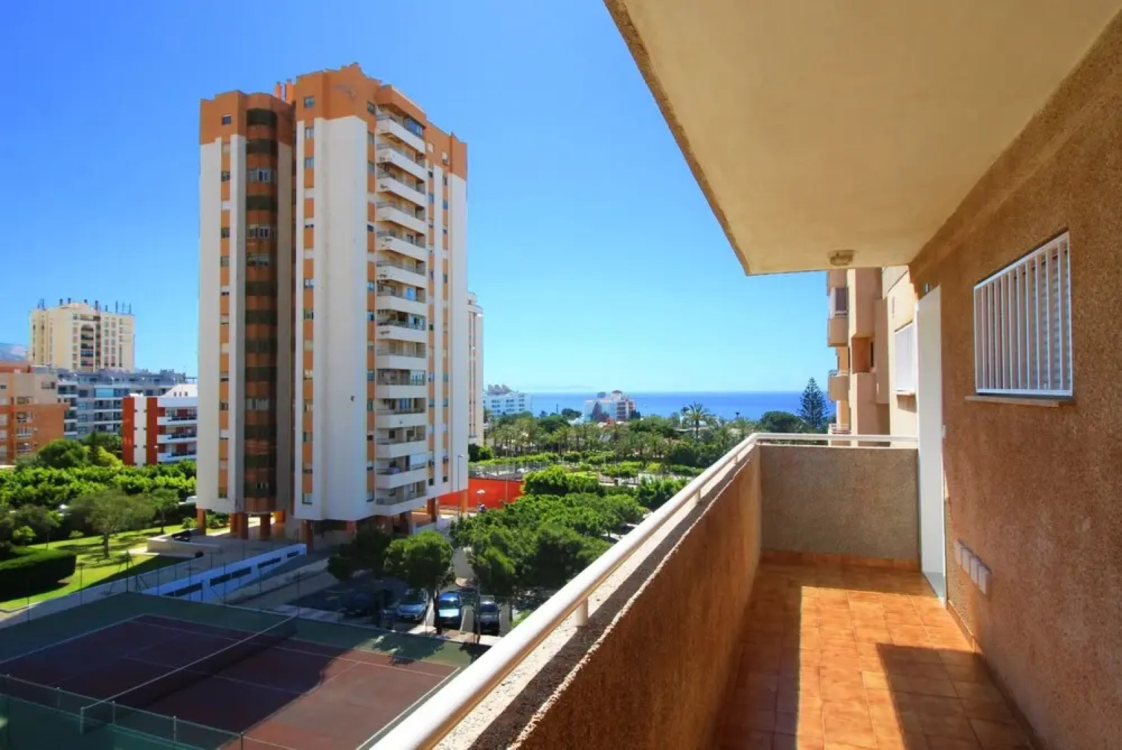 Corintio 4º G - Apartamento a 400m de la playa