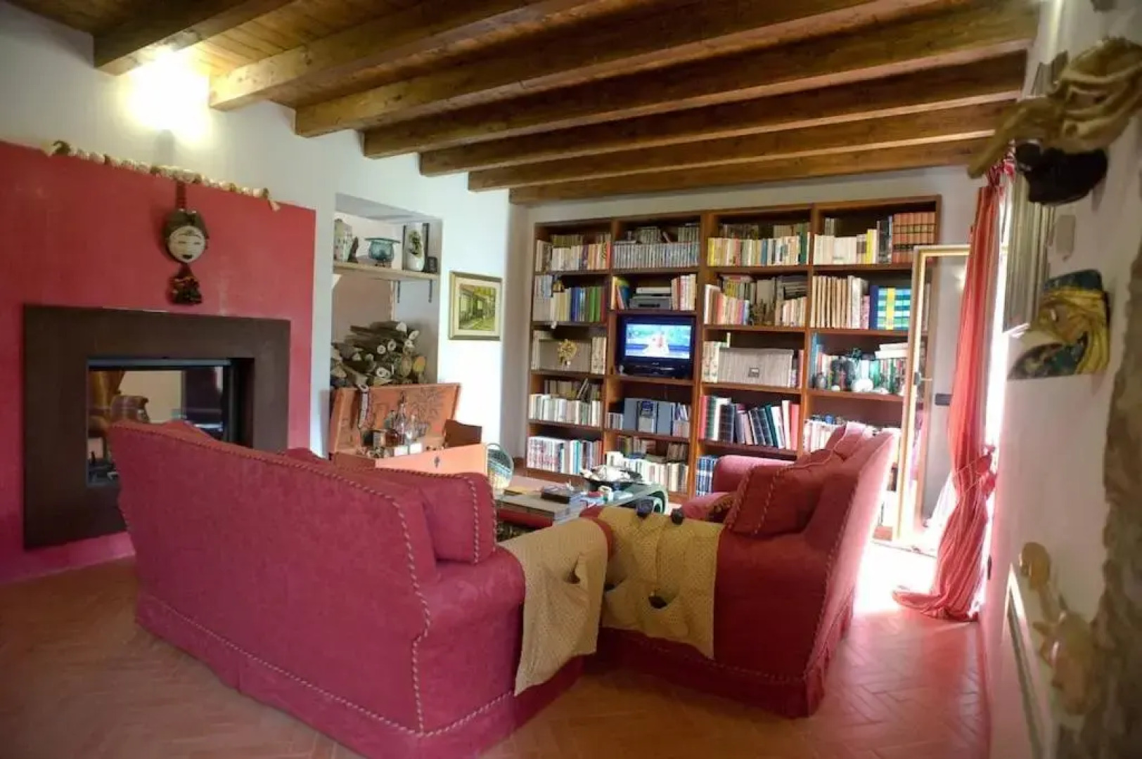 Casa Boru - a beautiful fully restored spacious house with fantastic views