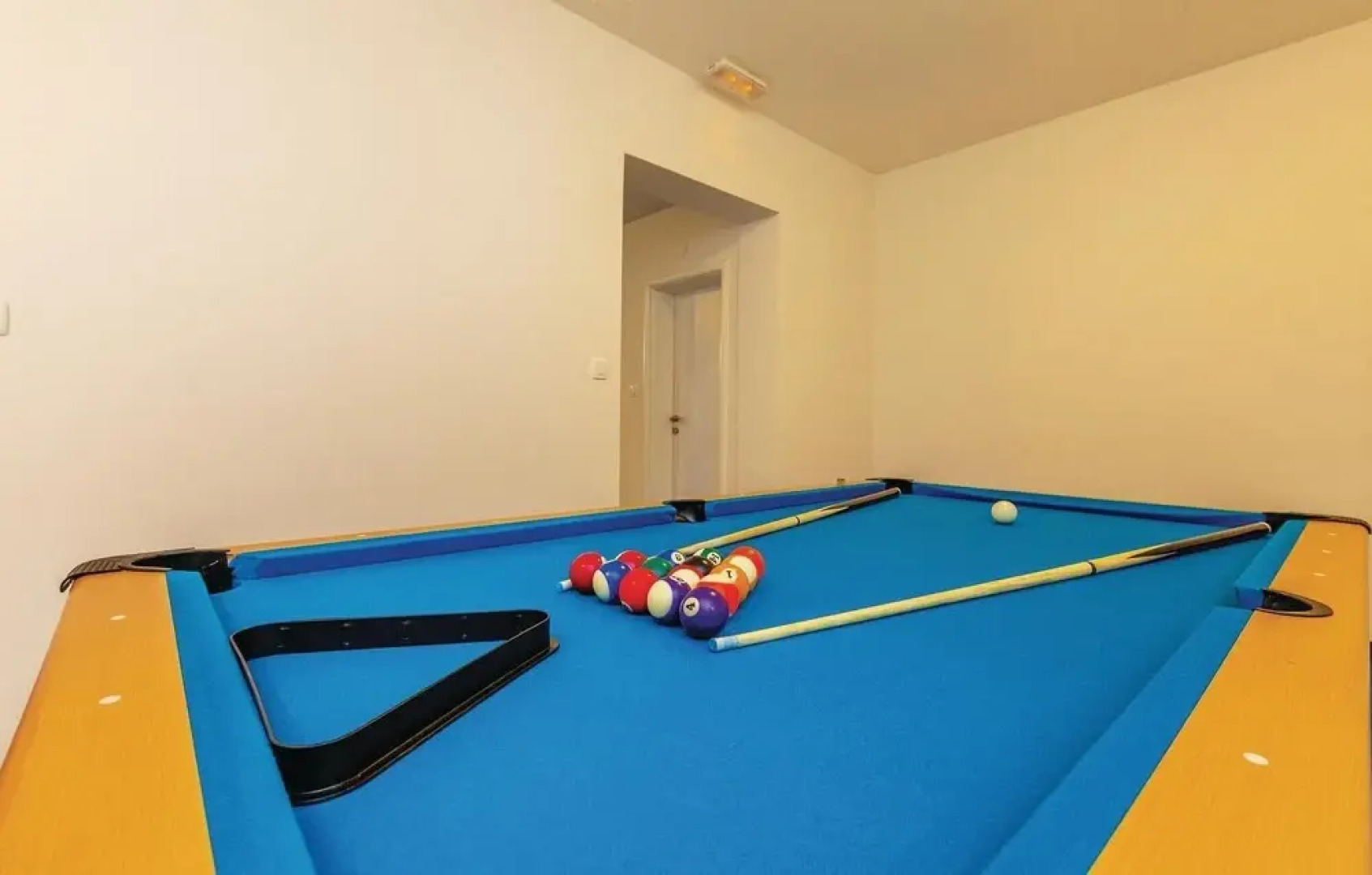 Stunning Home in Crikvenica With Wifi and 4 Bedrooms