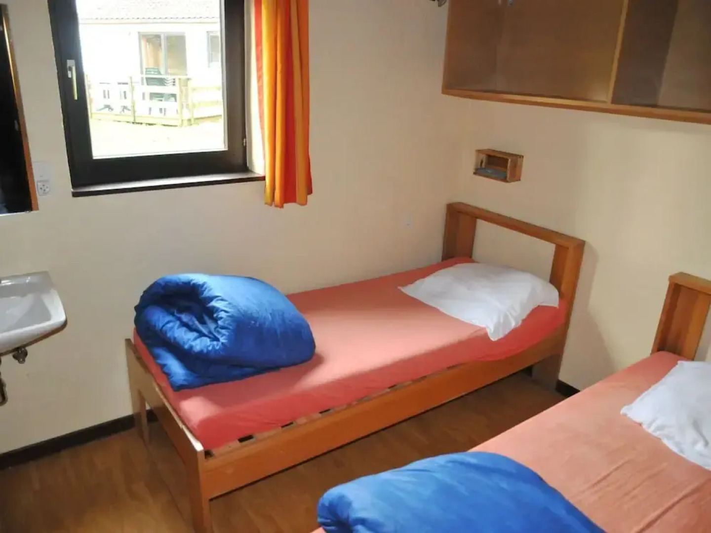 Cozy Bungalow With a Fireplace, Near the Forest, Near Virton