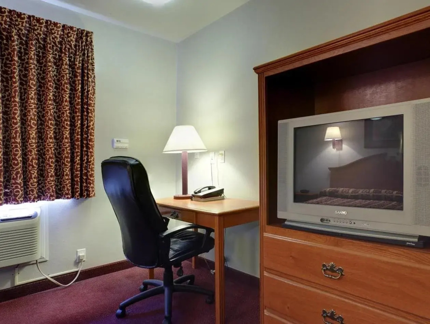 Americas Best Value Inn and Suites