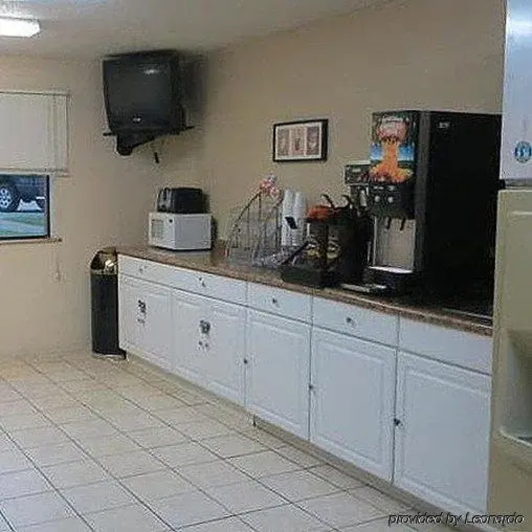 Super 8 Chicago/waukegan/i-94 N.