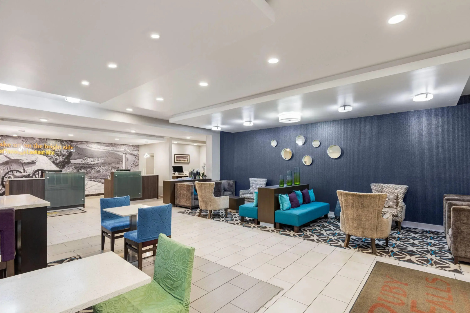 La Quinta Inn & Suites by Wyndham Chattanooga - Lookout Mtn