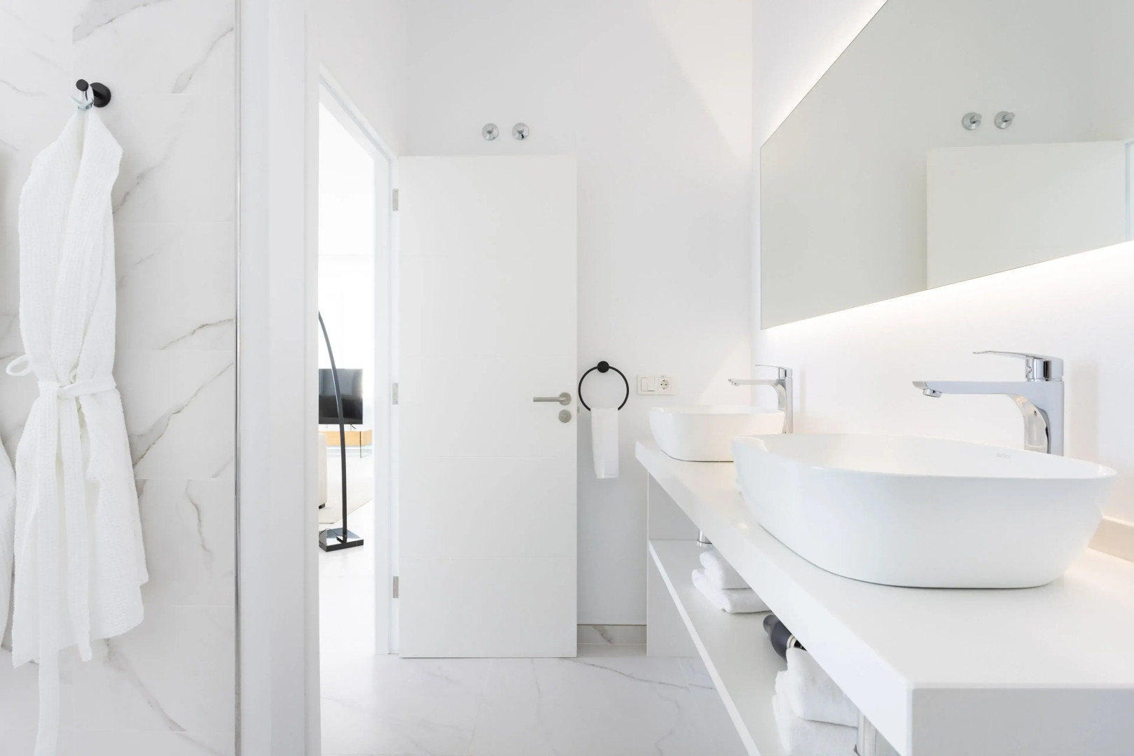 Crystal I Luxury Apartments