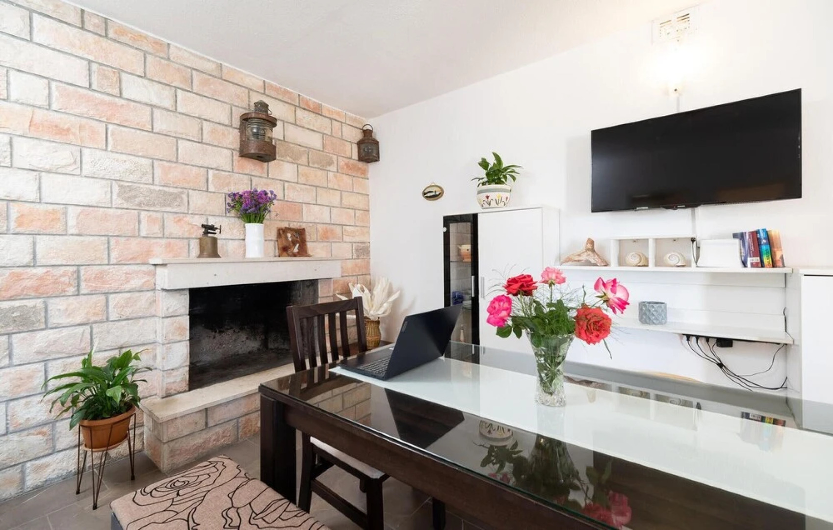 Stunning Home in Vela Luka With Wifi and 4 Bedrooms