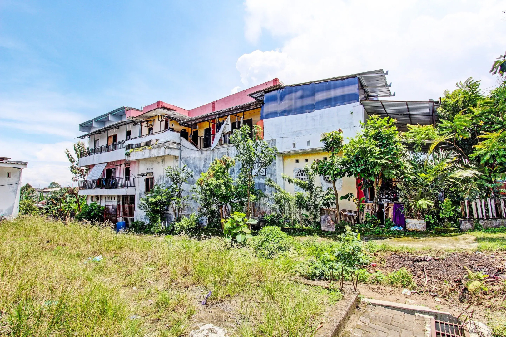 Hotel O Adinda Kost
