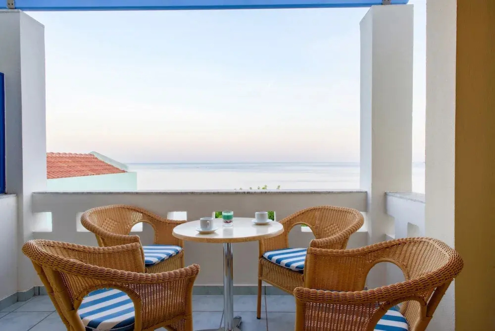 Sea Breeze Hotel Apartments & Residences