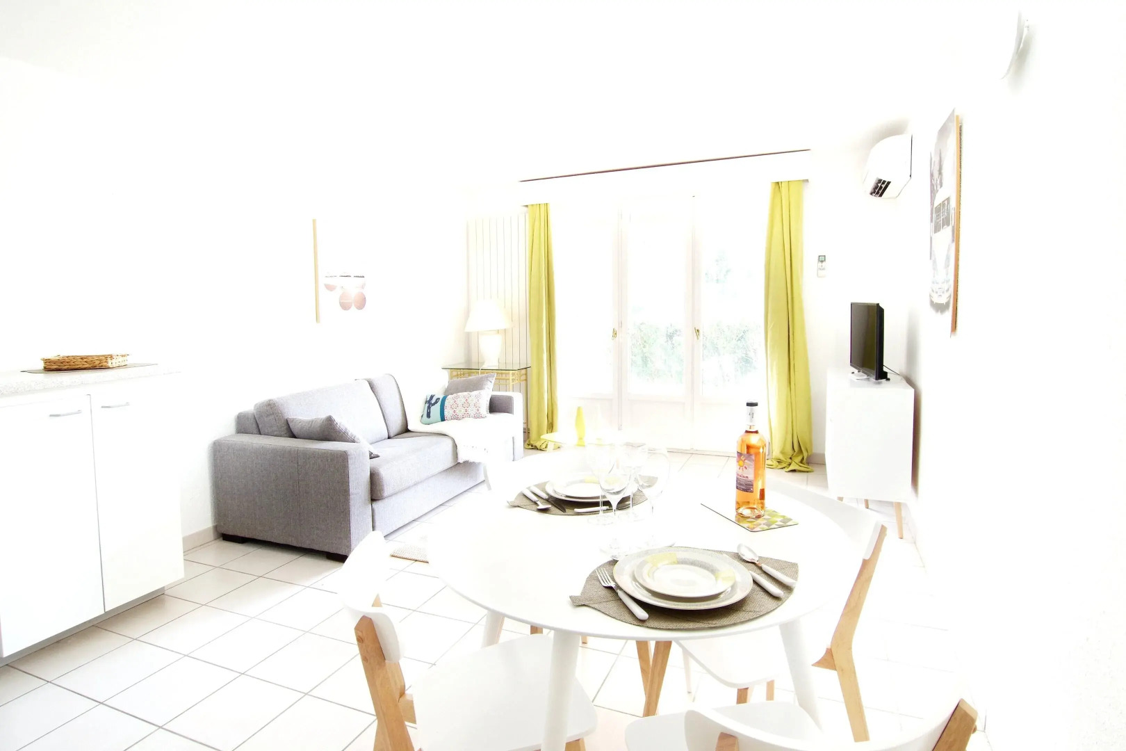 Apartment With one Bedroom in Canet-en-roussillon, With Pool Access an