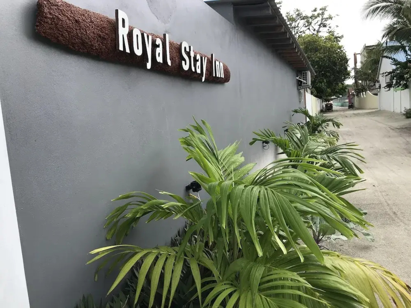 Royal Stay Inn