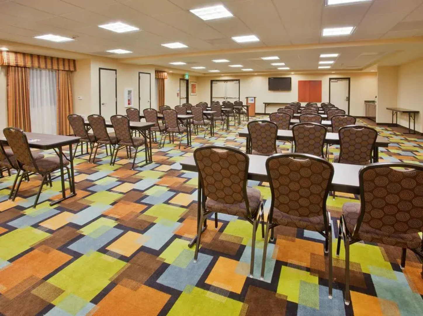 Holiday Inn Express Lodi