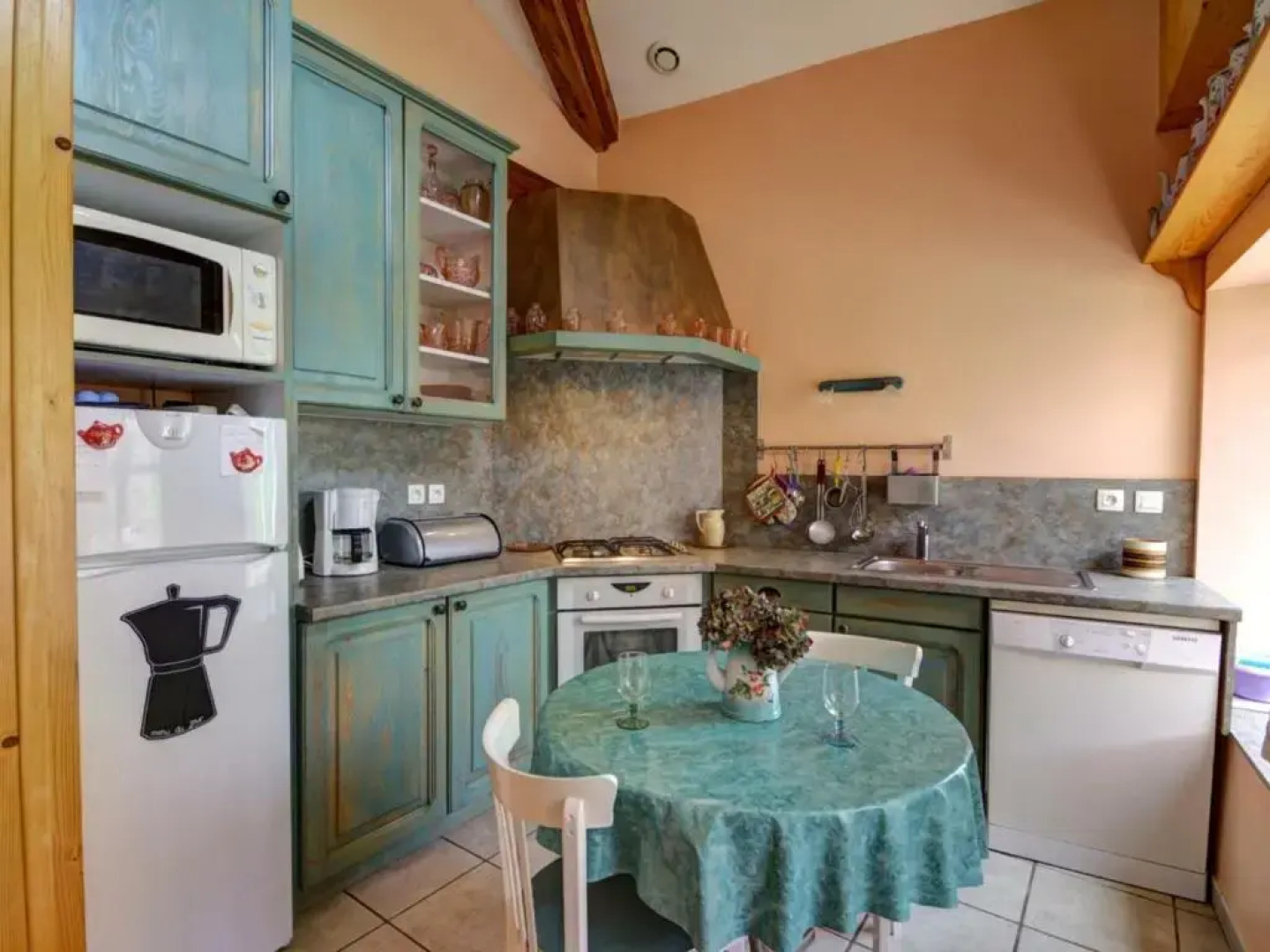 Gîte Marols, 4 pièces, 6 personnes - FR-1-496-2