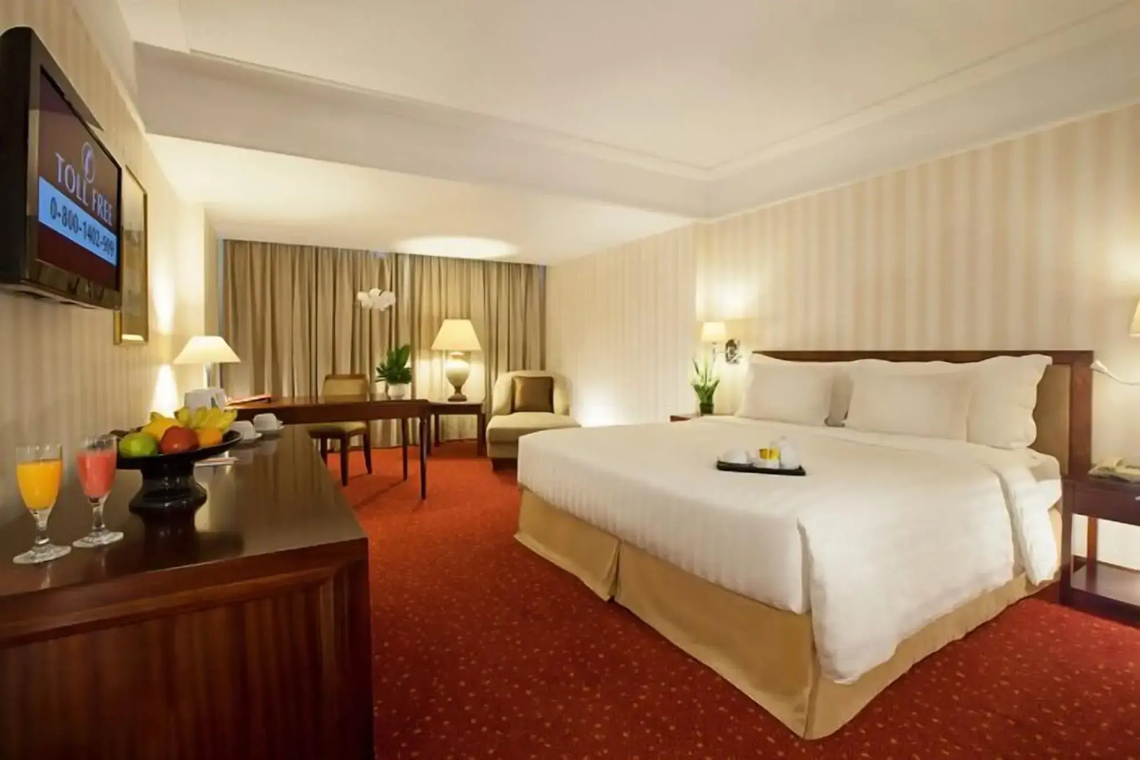 REDTOP Hotel & Convention Center