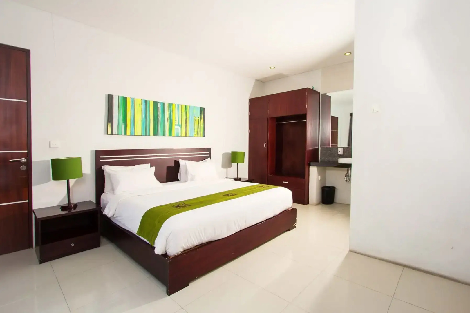 Apple Villas & Apartments