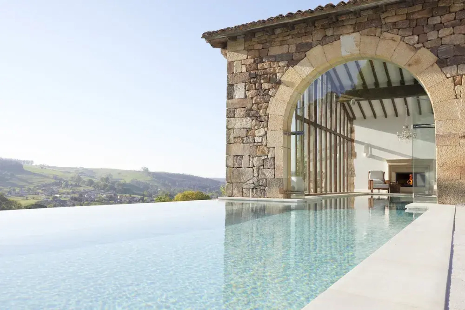 Helguera Palacio Boutique & Antique