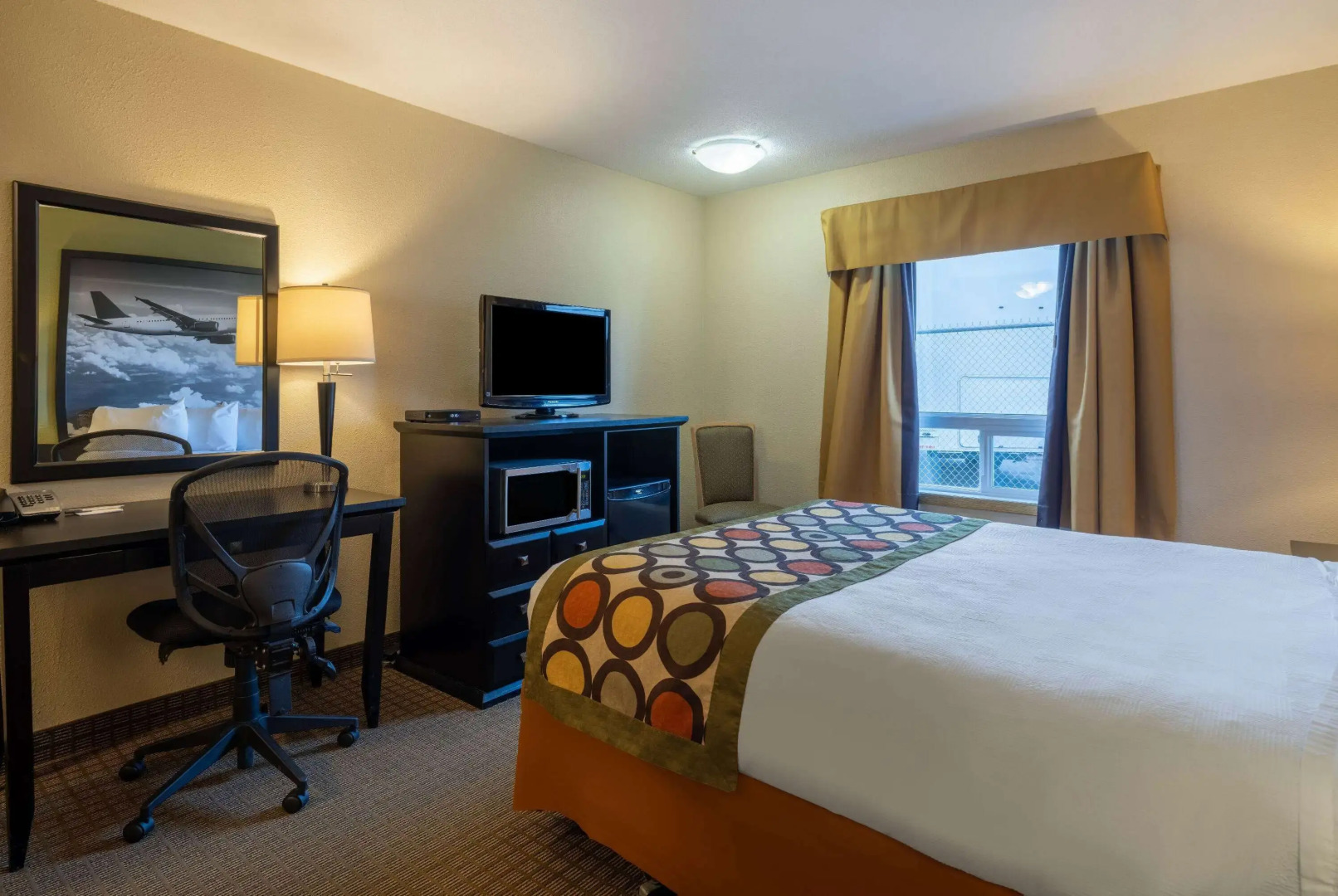 Super 8 by Wyndham Edmonton International Airport
