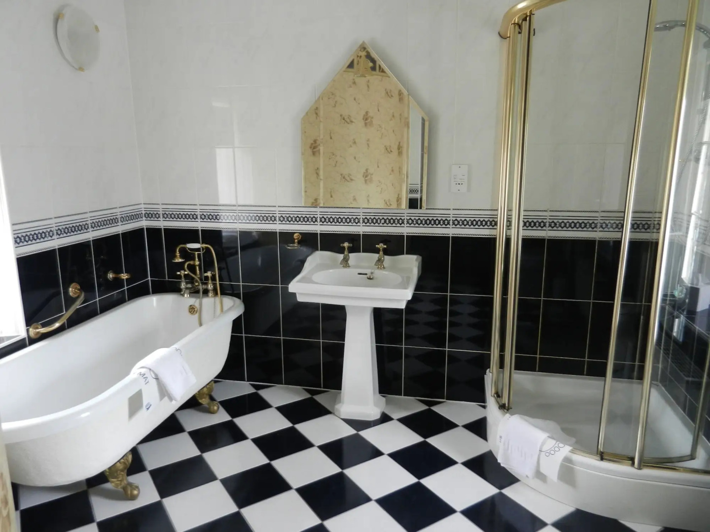 Mansfield Castle Hotel