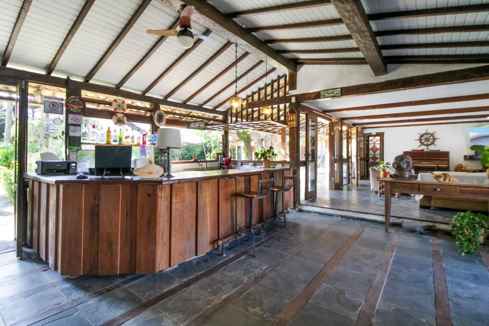 VELINN Caravela Pousada Ilhabela