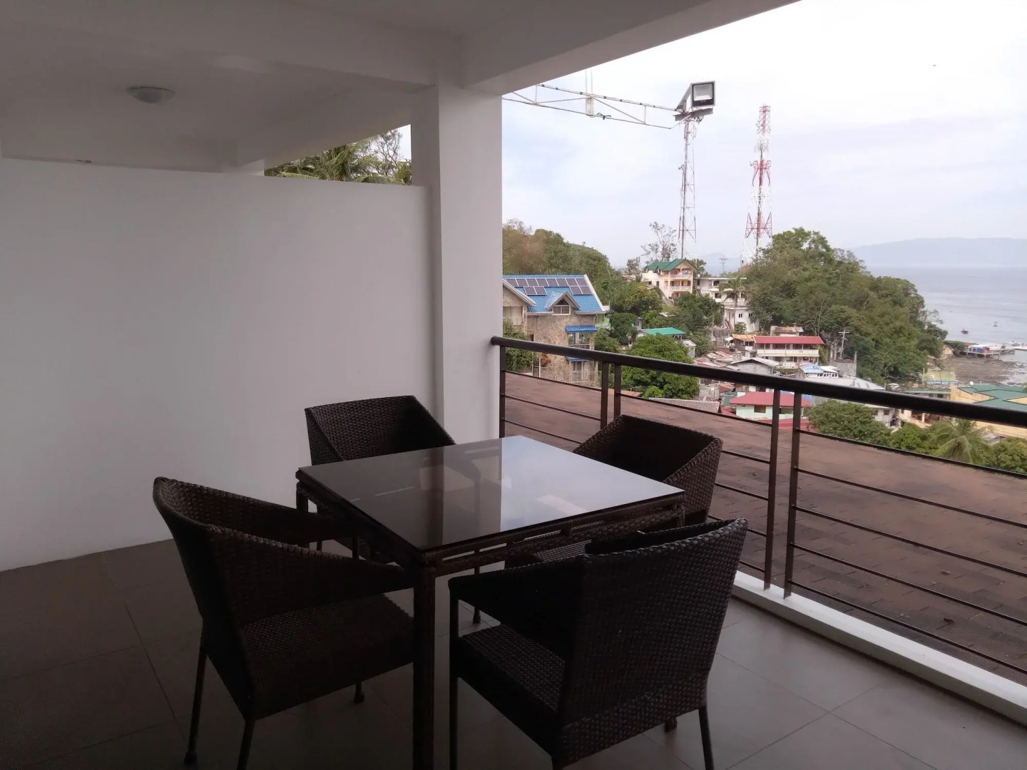 Manarra Seaview Resort