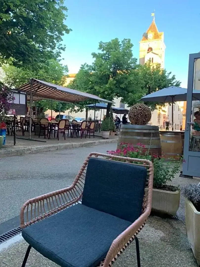 Logis Hotel Restaurant Le Louvre