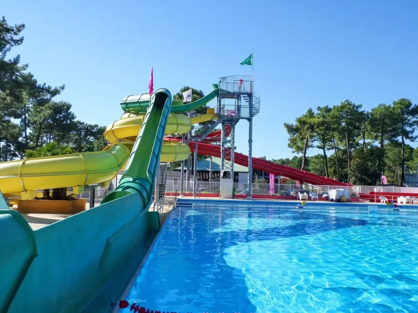 Bungalow With in La Palmyre With Pool Access and Furnished