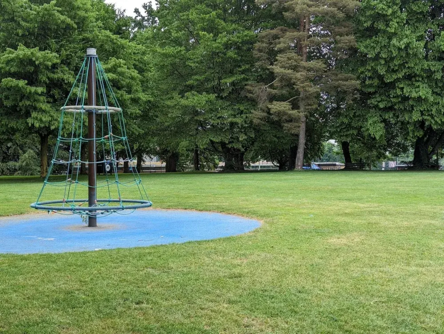 Evi's Home Hotel & Apartments