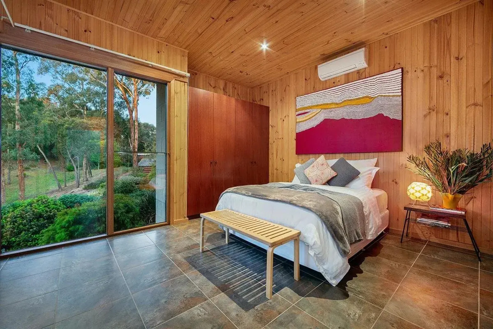 Stonehill Retreat - Private, Secluded, Luxury