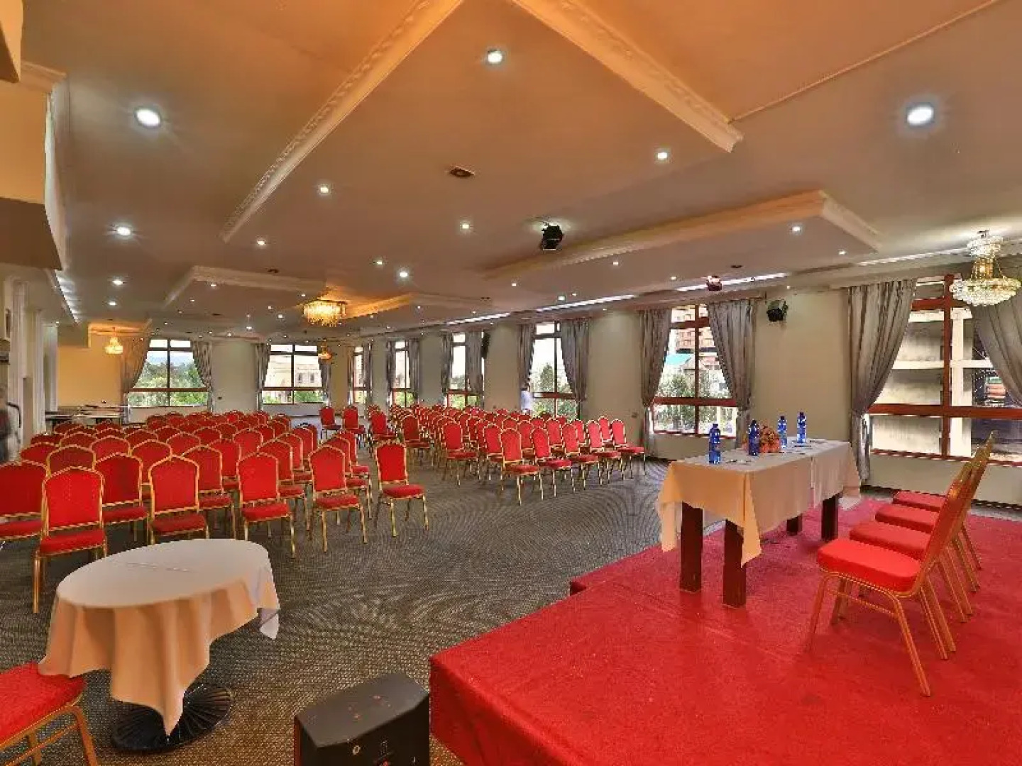 Kenenisa ( Oasis International ) Hotel