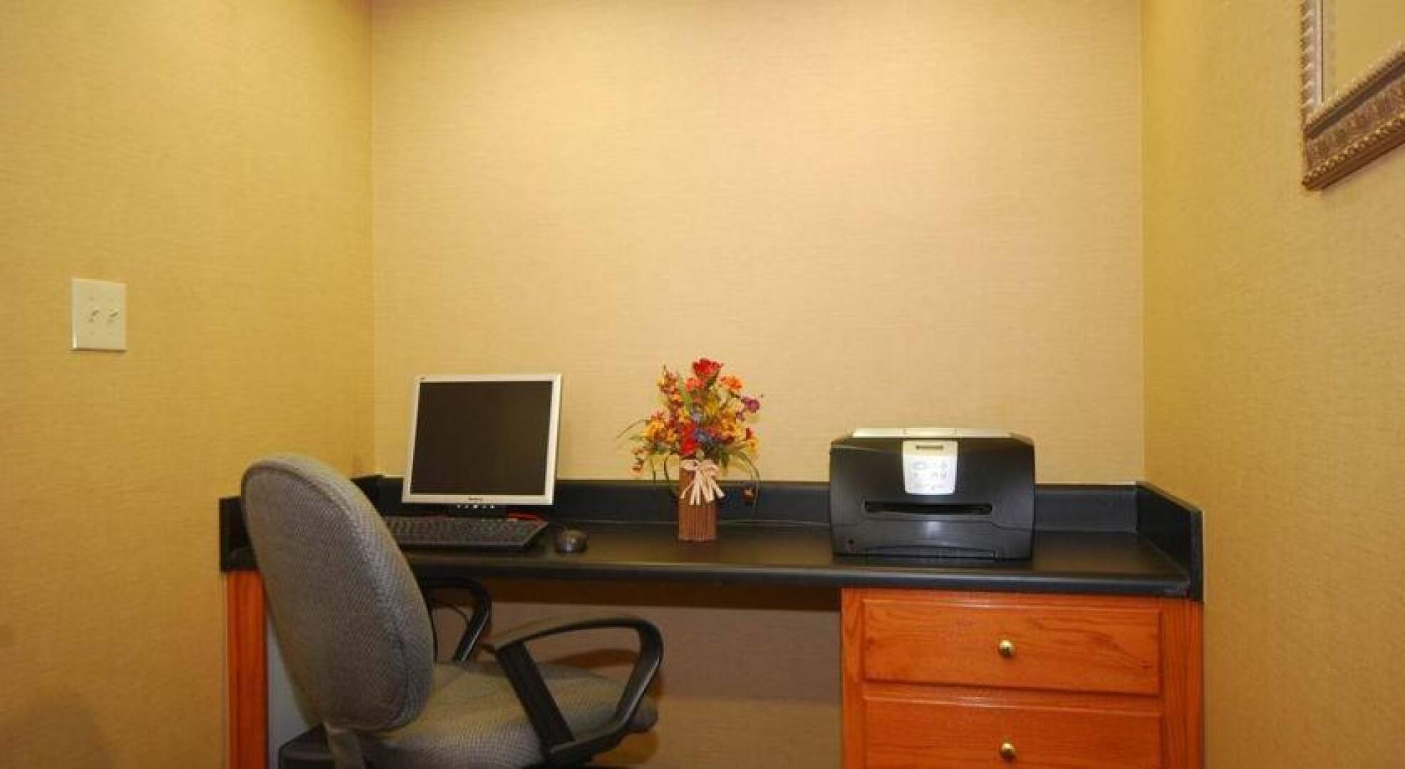 Best Western Carrollton Inn & Suites