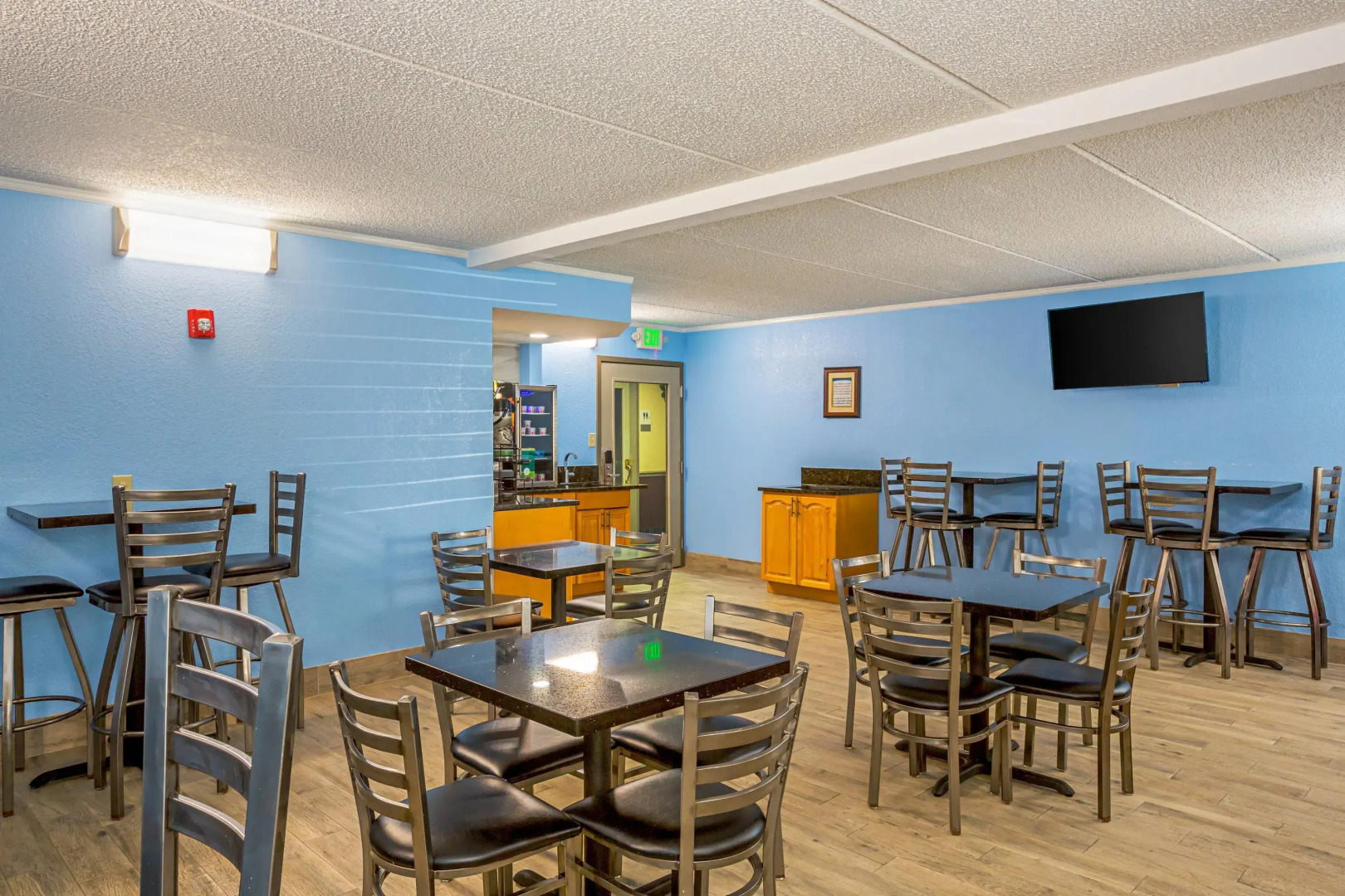 Quality Inn & Suites near Six Flags East