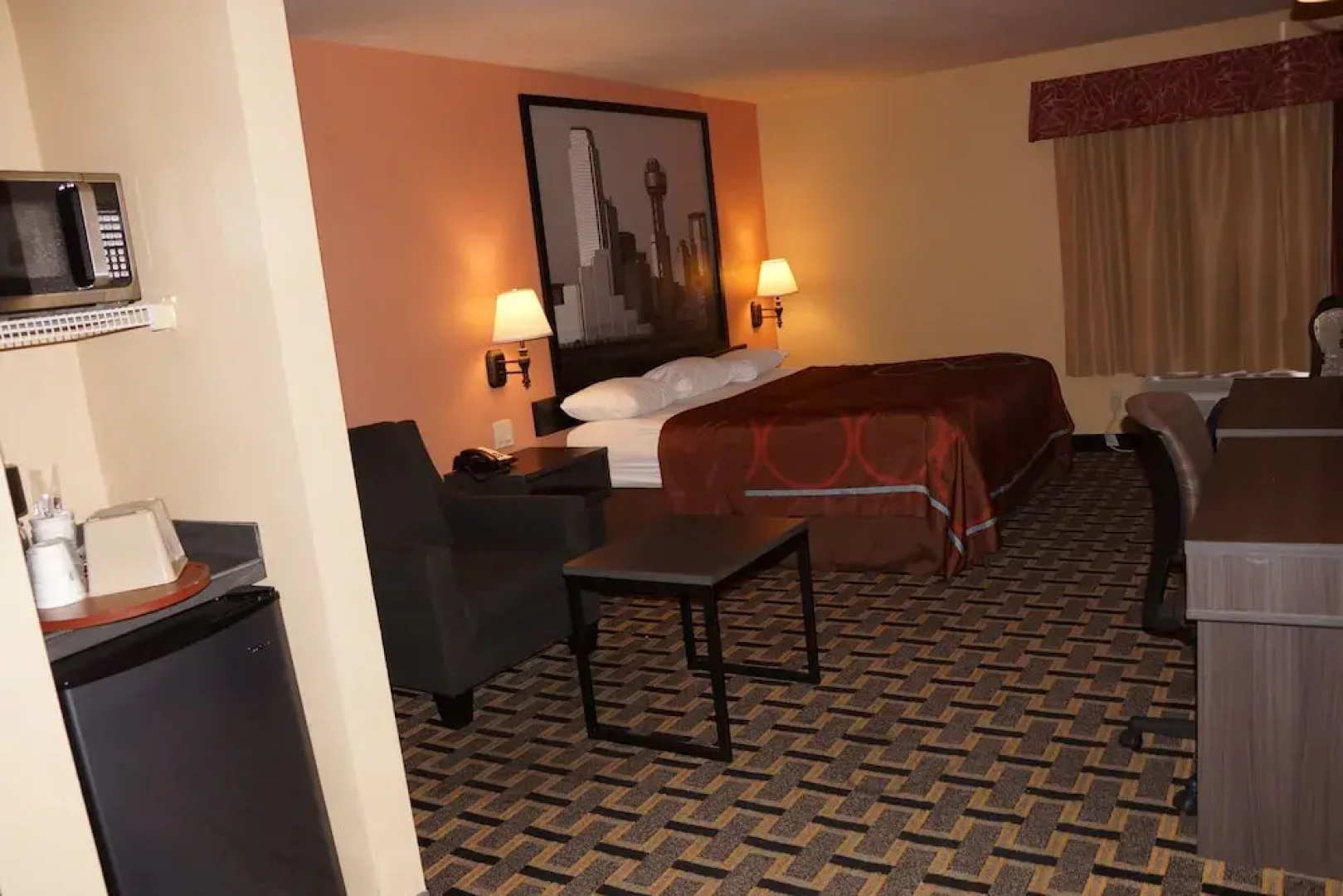 Super 8 Farmers Branch/north Dallas